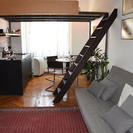לובליאנה Lawyers Loft In Heritage Skyscraper מראה חיצוני תמונה