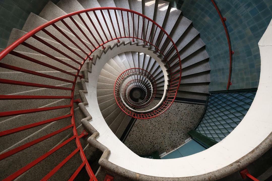 לובליאנה Lawyers Loft In Heritage Skyscraper מראה חיצוני תמונה
